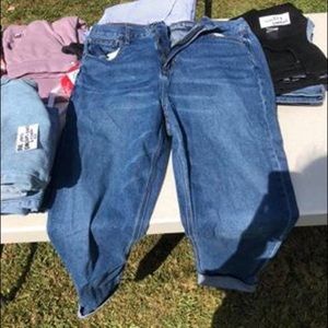 American eagle mom jeans